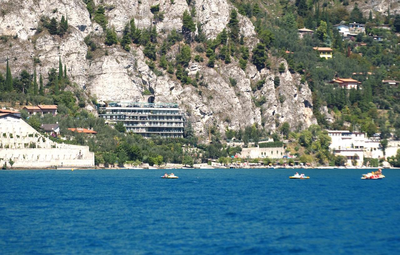 Hotel Astor Limone sul Garda Exteriör bild