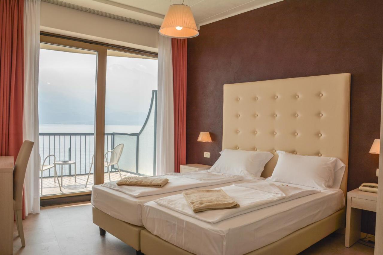 Hotel Astor Limone sul Garda Exteriör bild