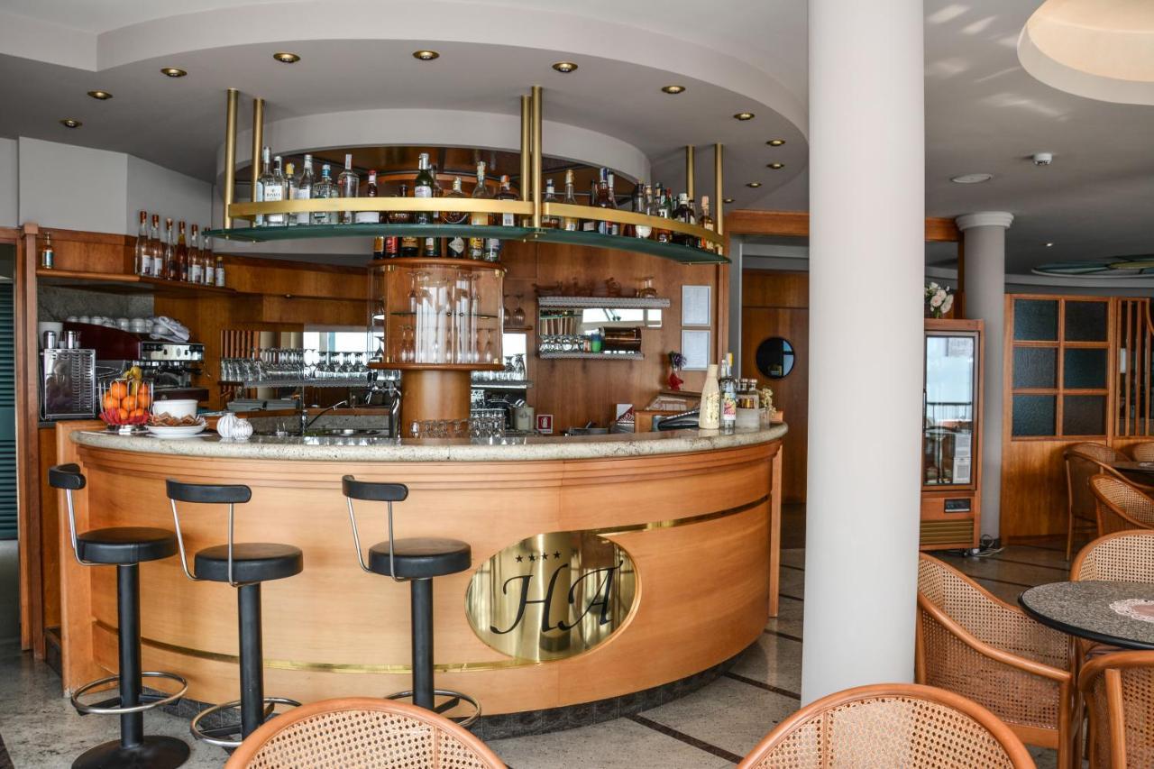 Hotel Astor Limone sul Garda Exteriör bild