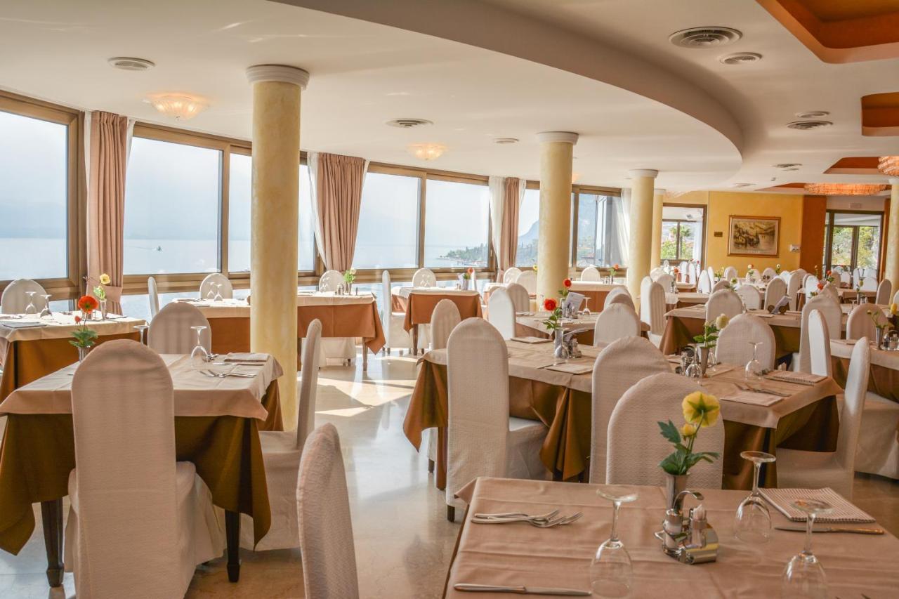 Hotel Astor Limone sul Garda Exteriör bild