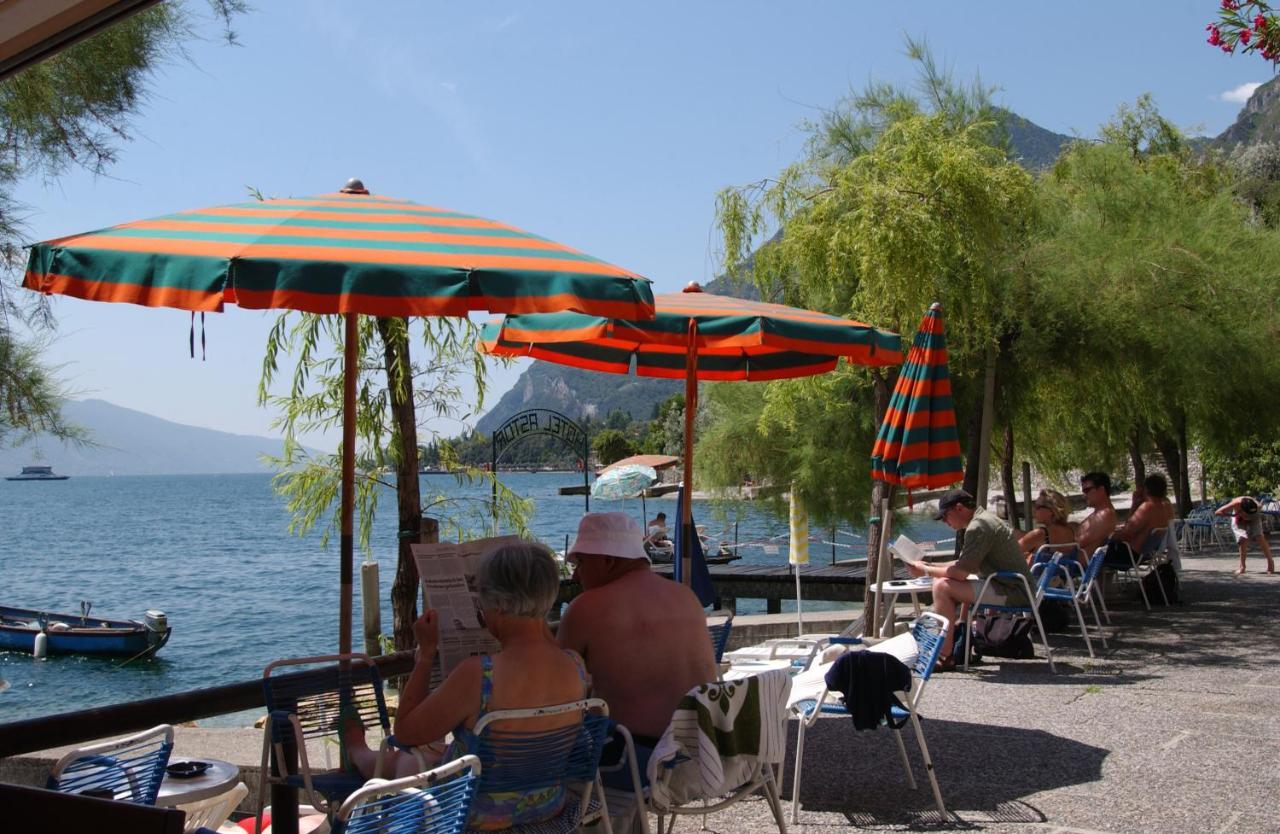 Hotel Astor Limone sul Garda Exteriör bild